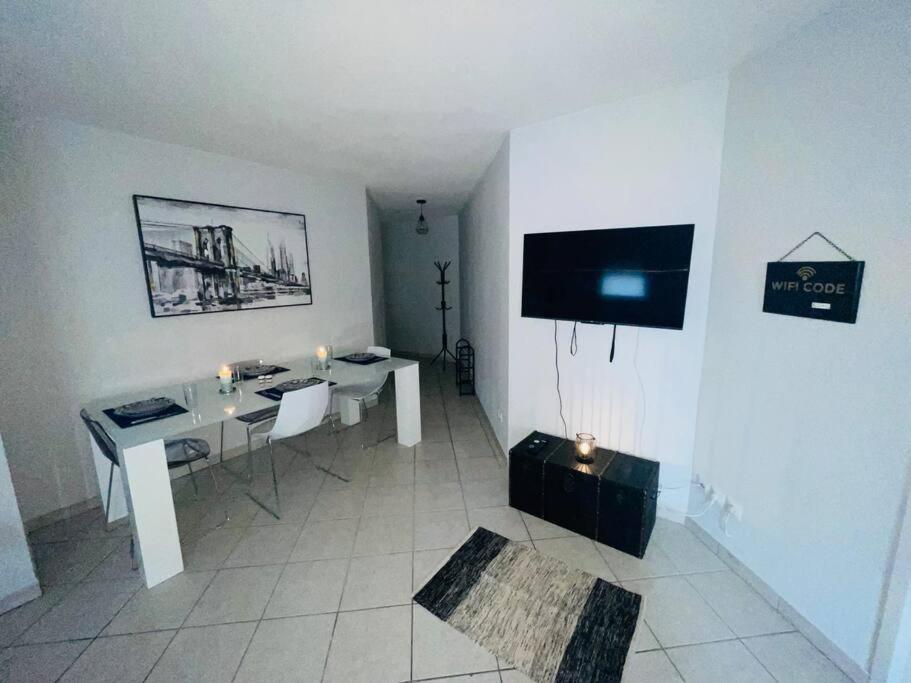 Appartement Magnifiquet3 Centre/Gare/Parking à Annemasse Extérieur photo